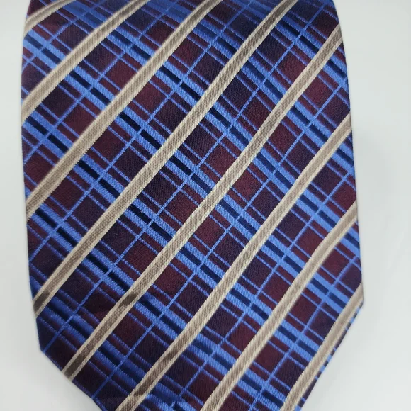 KENNETH COLE Red & Blue Plaid Silk Tie. - Picture 5 of 5
